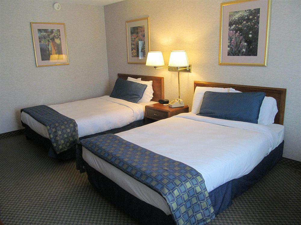 Fern Valley Hotel And Conference Center Λούισβιλ Εξωτερικό φωτογραφία