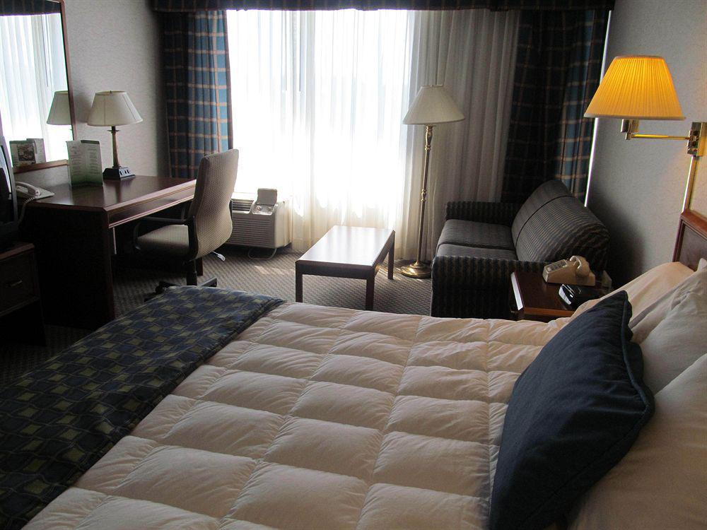 Fern Valley Hotel And Conference Center Λούισβιλ Εξωτερικό φωτογραφία